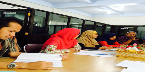 Koordinasi Internal PPA (Pusat Pengembangan Akuntansi) dan PPM (Pusat Pengembangan Manajemen) Koordinasi Internal PPA (Pusat Pengembangan Akuntansi) dan PPM (Pusat Pengembangan Manajemen)