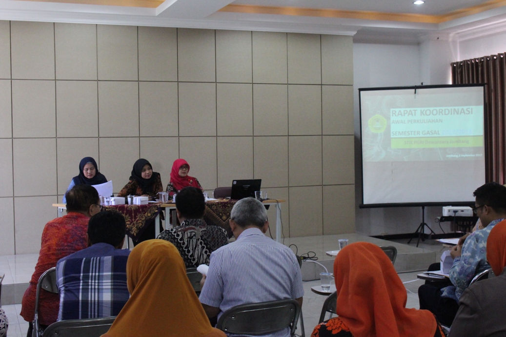 RAPAT KOORDINASI AWAL PERKULIAHAN SEMESTER GASAL TAHUN AKADEMIK 2017/2018 RAPAT KOORDINASI AWAL PERKULIAHAN SEMESTER GASAL TAHUN AKADEMIK 2017/2018