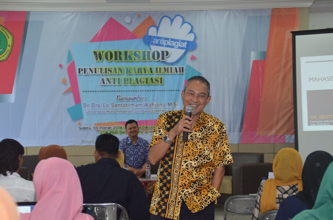 PPM STIE PGRI DEWANTARA JOMBANG MENGGELAR WORKSHOP PENULISAN KARYA ILMIAH ANTI PLAGIASI PPM STIE PGRI DEWANTARA JOMBANG MENGGELAR WORKSHOP PENULISAN KARYA ILMIAH ANTI PLAGIASI
