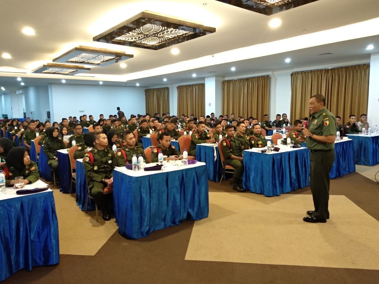 MENWA STIE PGRI DEWANTARA JOMBANG MENGIKUTI SEMINAR PEMANTAPAN NILAI IDEOLOGI PANCASILA SEBAGAI DASAR BERNEGARA BAGIRESIMEN MAHASISWA MENWA STIE PGRI DEWANTARA JOMBANG MENGIKUTI SEMINAR PEMANTAPAN NILAI IDEOLOGI PANCASILA SEBAGAI DASAR BERNEGARA BAGIRESIMEN MAHASISWA