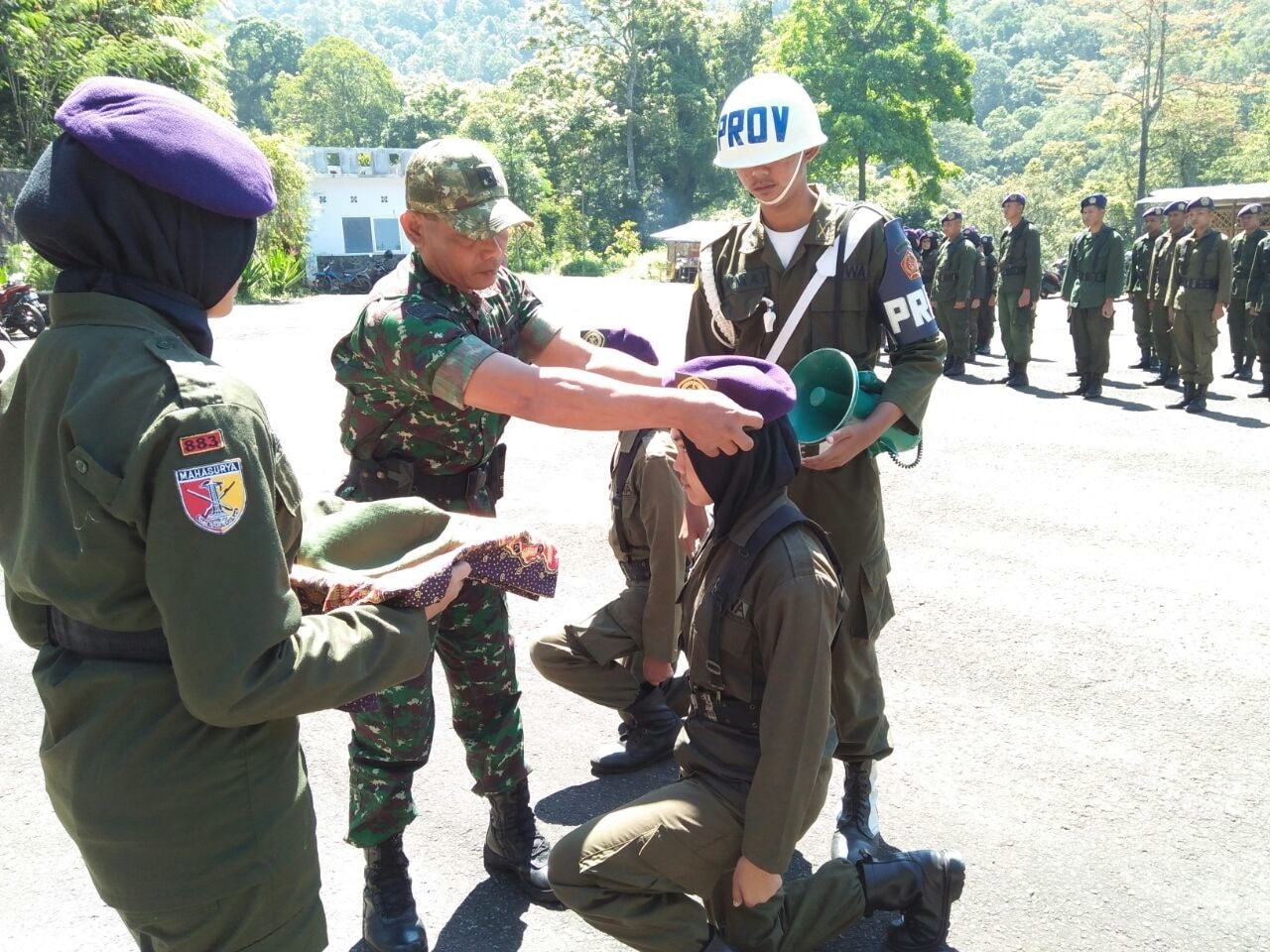 MENWA STIE PGRI DEWANTARA JOMBANG MENGIKUTI RAID BARET GABUNGAN RESIMEN MAHASISWA KORWIL V MENWA STIE PGRI DEWANTARA JOMBANG MENGIKUTI RAID BARET GABUNGAN RESIMEN MAHASISWA KORWIL V