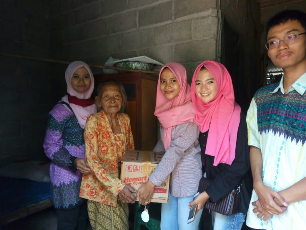 BAKTI SOSIAL BERSAMA HIMAKU,COIS, PADUAN SUARA, MUSIK,IMAKRIS, SEC, DAN MENWA STIE PGRI DEWANTARA JOMBANG BAKTI SOSIAL BERSAMA HIMAKU,COIS, PADUAN SUARA, MUSIK,IMAKRIS, SEC, DAN MENWA STIE PGRI DEWANTARA JOMBANG