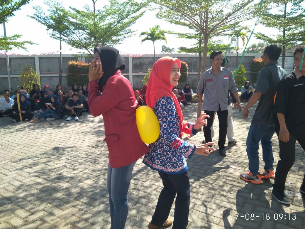 HIMAKU, UKM PRAMUKA, DAN UKM MENWA SEMARAKKAN HUT RI KE-73 DENGAN BERBAGAI LOMBA HIMAKU, UKM PRAMUKA, DAN UKM MENWA SEMARAKKAN HUT RI KE-73 DENGAN BERBAGAI LOMBA