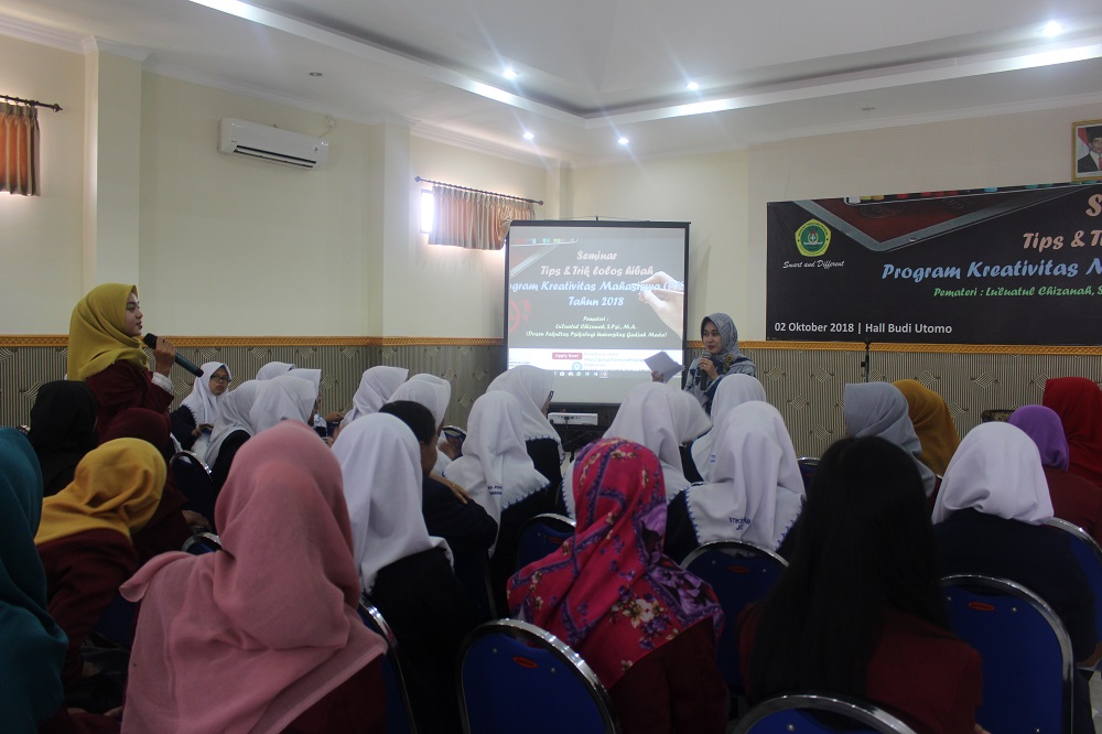 BAGIAN KEMAHASISWAAN DAN ALUMNI STIE PGRI DEWANTARA JOMBANG SUKSES MENGADAKAN SEMINAR TIPS LOLOS HIBAH PROGRAM KREATIVITAS MAHASISWA (PKM) BAGIAN KEMAHASISWAAN DAN ALUMNI STIE PGRI DEWANTARA JOMBANG SUKSES MENGADAKAN SEMINAR TIPS LOLOS HIBAH PROGRAM KREATIVITAS MAHASISWA (PKM)