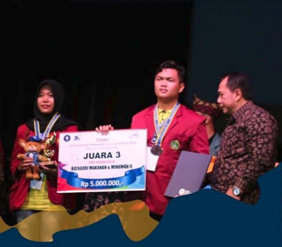 Mahasiswa STIE PGRI Dewantara Jombang Juara 3 EKSPO KMI 2018