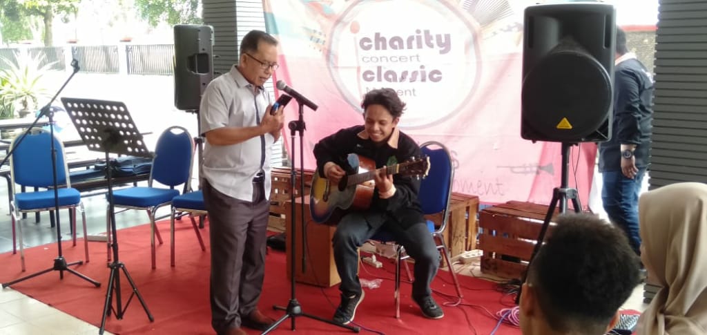 CHARITY CONCERT KE-3 SUKSES DIGELAR UKM DEWANTARA MUSIK STIE PGRI DEWANTARA JOMBANG CHARITY CONCERT KE-3 SUKSES DIGELAR UKM DEWANTARA MUSIK STIE PGRI DEWANTARA JOMBANG