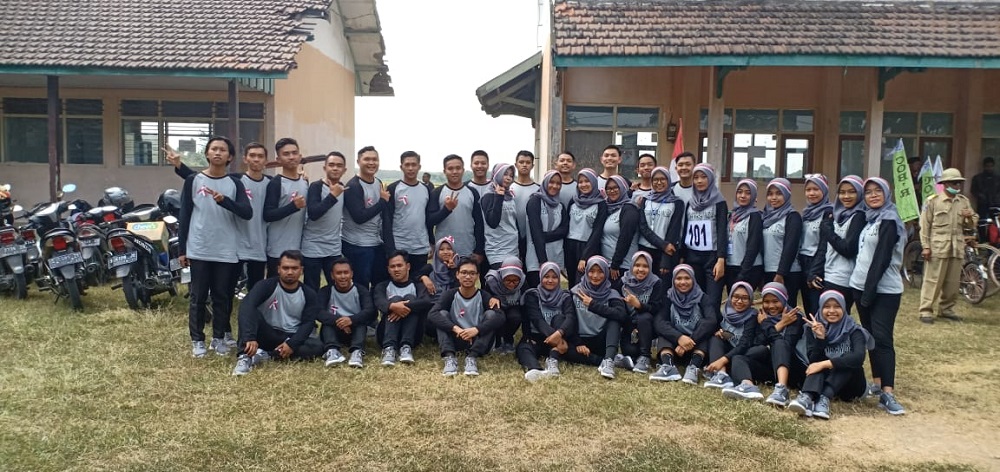 STIE PGRI DEWANTARA JOMBANG IKUT MERAMAIKAN HUT RI KE-74 DENGAN MENGIKUTI LOMBA GERAK JALAN STIE PGRI DEWANTARA JOMBANG IKUT MERAMAIKAN HUT RI KE-74 DENGAN MENGIKUTI LOMBA GERAK JALAN