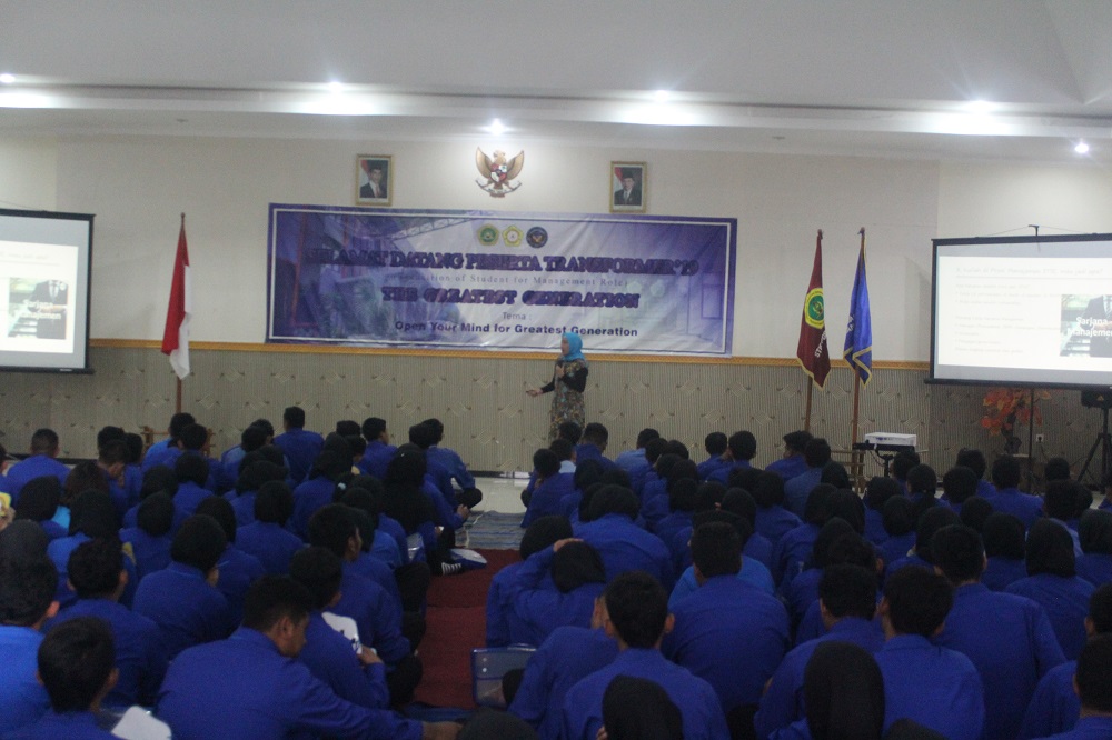 HIMPUNAN MAHASISWA MANAJEMEN (HIMAJE) SUKSES GELAR OSPEK PROGRAM STUDI MANAJEMEN TAHUN AKADEMIK 2019-2020 HIMPUNAN MAHASISWA MANAJEMEN (HIMAJE) SUKSES GELAR OSPEK PROGRAM STUDI MANAJEMEN TAHUN AKADEMIK 2019-2020