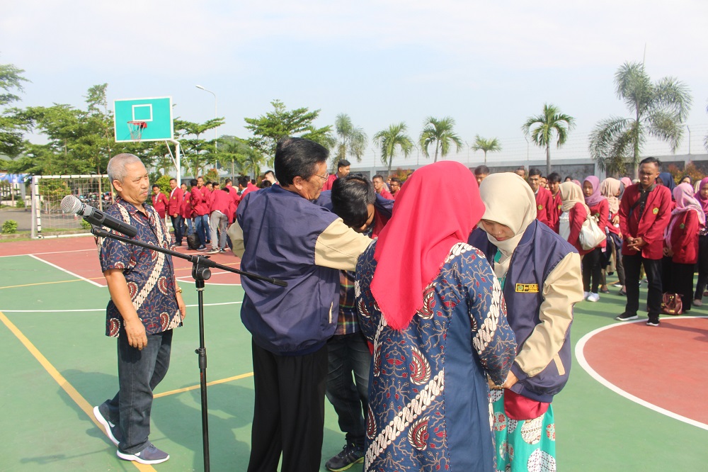 LP4M STIE PGRI DEWANTARA JOMBANG MEMBERANGKATKAN 341 PESERTA KKN SEMESTER GENAP TAHUN AKADEMIK 2019/2020 LP4M STIE PGRI DEWANTARA JOMBANG MEMBERANGKATKAN 341 PESERTA KKN SEMESTER GENAP TAHUN AKADEMIK 2019/2020