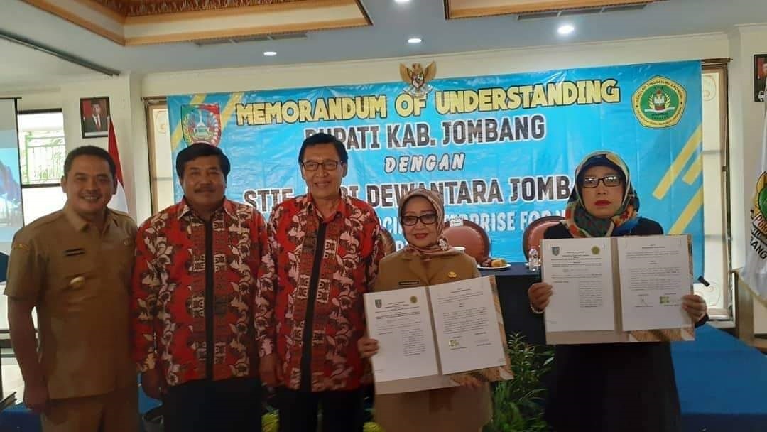 STIE PGRI DEWANTARA MOU DENGAN PEMERINTAH KABUPATEN JOMBANG STIE PGRI DEWANTARA MOU DENGAN PEMERINTAH KABUPATEN JOMBANG