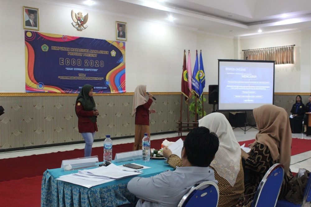 HIMAJE STIE PGRI DEWANTARA JOMBANG SUKSES GELAR ESSAY ECONOMIC COMPETITION 2020 (ECCO) HIMAJE STIE PGRI DEWANTARA JOMBANG SUKSES GELAR ESSAY ECONOMIC COMPETITION 2020 (ECCO)