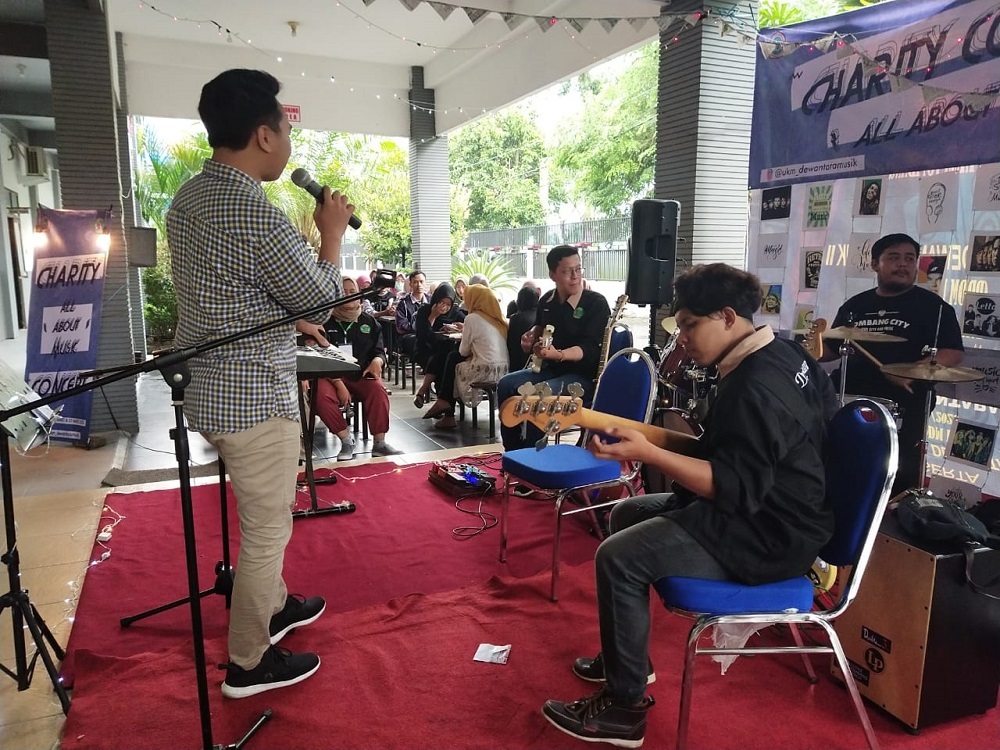 ALL ABOUT MUSIC, UKM DEWANTARA MUSIK SUKSES GELAR CHARITY CONCERT I TAHUN 2020 ALL ABOUT MUSIC, UKM DEWANTARA MUSIK SUKSES GELAR CHARITY CONCERT I TAHUN 2020